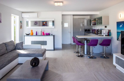 Nettle Bay Villa | Villa Ski Beach by Fantasia Villas