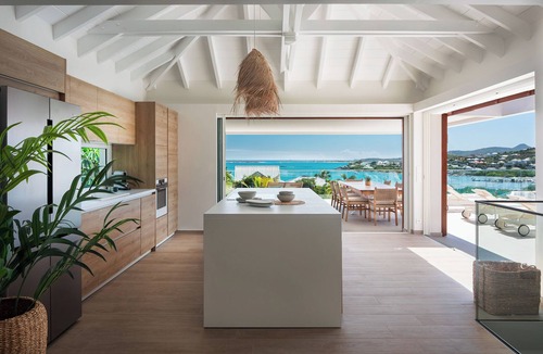 Cul de Sac Villa | Villa Sun Stunning 5BR Villa in Cul-de-Sac Bay with sea views and private pool