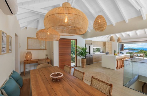 Cul de Sac Villa | Villa Sun Stunning 5BR Villa in Cul-de-Sac Bay with sea views and private pool