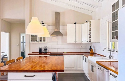 Cul de Sac Villa | Villa Sunrise Indigo – Spacious Retreat with Gorgeous Sea Views