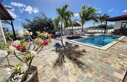 Cul de Sac Villa | Villa Zen – Sea View Villa with Pool & Jacuzzi