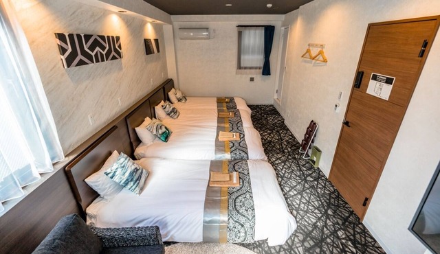 301 Hotel within walking distance of Asakusa/Ueno/Akihabara for downtown sightseeing/Skytree in 台東区