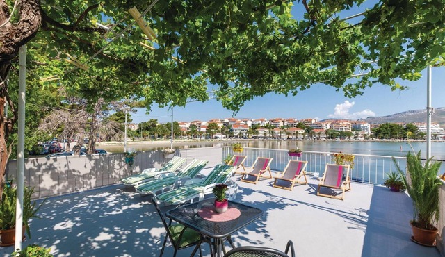 4 bedroom beach front home in Stobrec in Stobrec