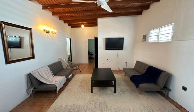 5BR/2BA Spacious Unit in the West in Mayagüez