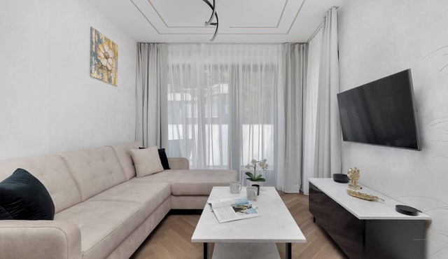 Air-conditioned Apartment with a Balcony Workspace Parking in Lublin