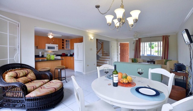 Amazing MoBay Country Club Rental!Fresh Decor. Perfectly Priced. 🇯🇲 in Montego Bay