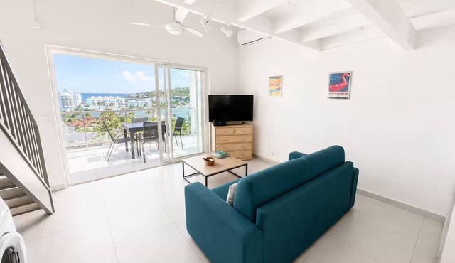 Apartment with a Sea View - Oyster Pond