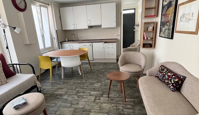 Appartement Paris 20e. Calme et Confort in Paris