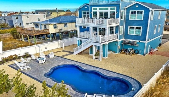 Bay and Beach Views Sunsets! Elevator, Heated Saltwater Pool open May 23, 2026. in Beach Haven