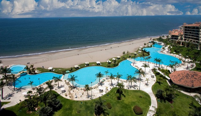 Beach Front Luxury at the Bay View Grand - Location! Location! Location! in Puerto Vallarta