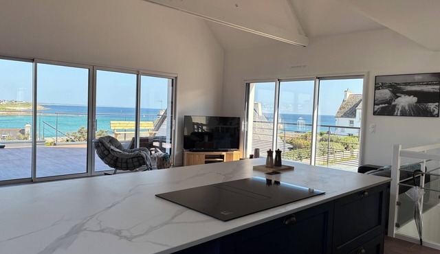 Beach house, new house with sea view in Audierne