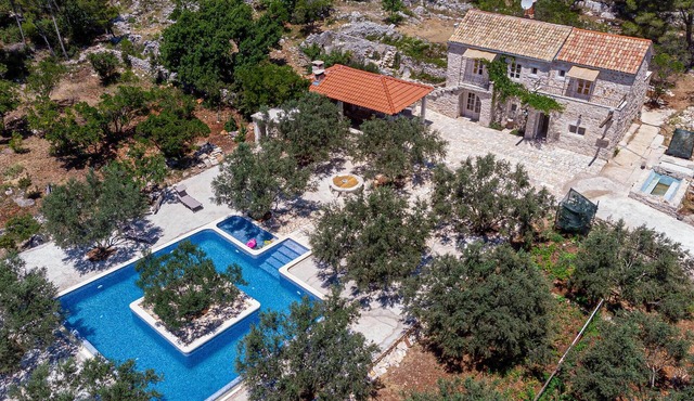 Beautiful home in Blato in Blato