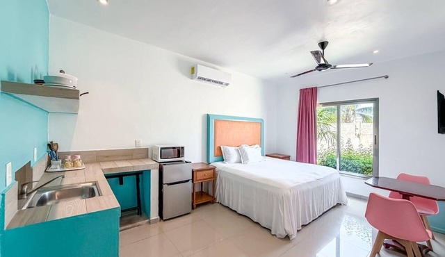Beautiful studio just steps from Downtown in Isla Mujeres