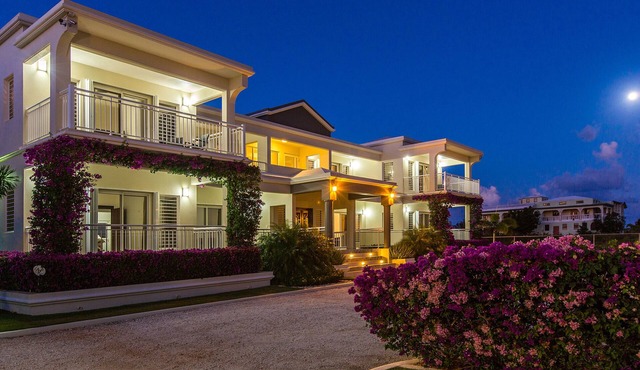 Bella Constantina Villa in Anguilla. Modern design with breath-taking view in Little Harbour