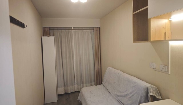 “Bienvenido a este moderno departamento de una habitación y media, in Lima