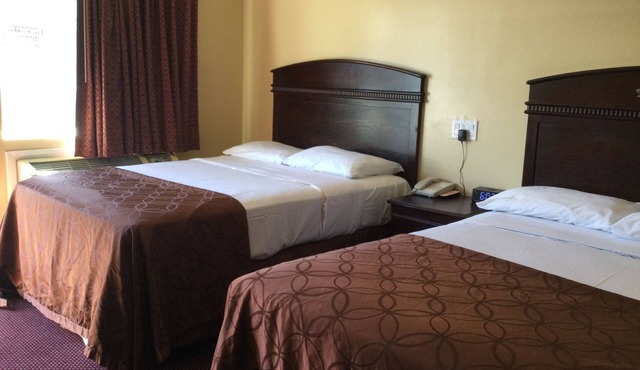Carlton Motor lodge in Studio City