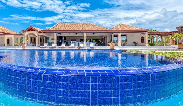 Casa de la Playa (3/5 Rooms)