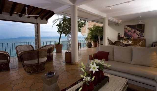 Casa Perezoso above Playa Los Muertos - Great Central Location in Puerto Vallarta