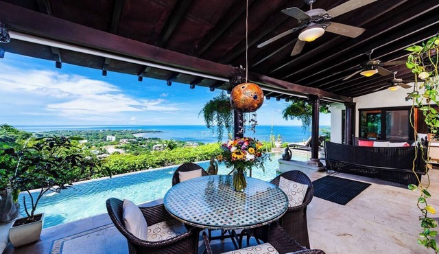 Casa Pipilacha♛Impressive Ocean view♛ Infinity Edge Pool and ktcn in Tamarindo