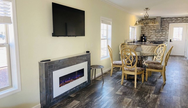 Charming Country Retreat Near Top Attractions golf beaches shops hike boat in Galloway