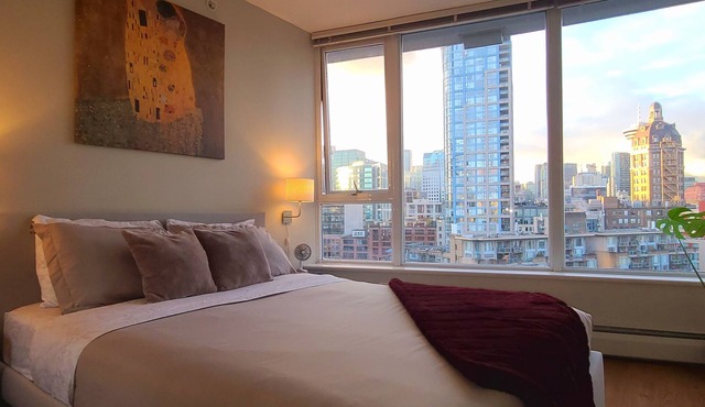 Charming Dwelling Downtown Vancouver in Vancouver