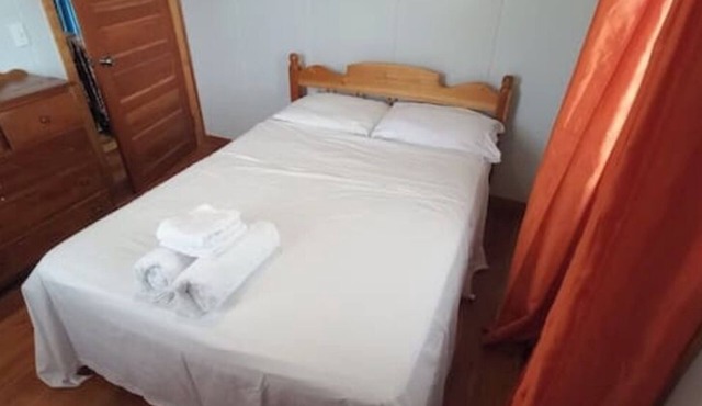 Come escape to our Cabin Getaway in Western Belize & experience natural wonders! in Unitedville‎