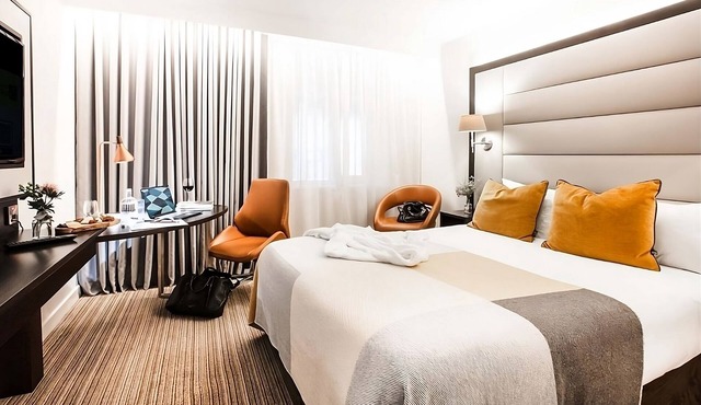 Comfort and Relaxation! Three Modern Units, Minutes' to Irish Whiskey Museum! in County Dublin