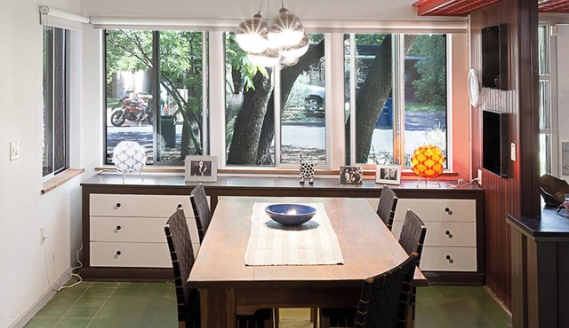 Cool Mid-Century Modern 3/2 in Austin