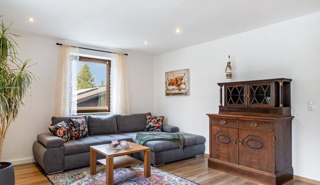 Cozy Bavarian Forest Apartment with Mountain Views, Shared Terrace & Wi-Fi in Haidmühle