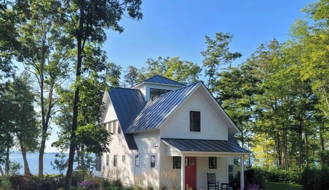 Custom-Built Lake House retreat right on Lake Champlain in Grand Isle