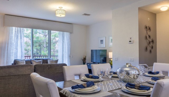 Elegant 3 Bdr 3.5 Bath Townhome At Vista Cay Resort fully equipped in Orlando