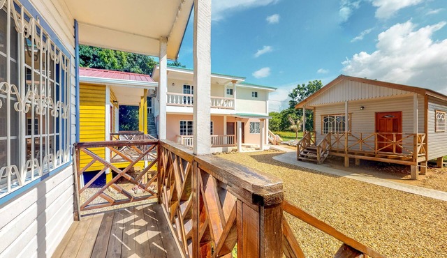 Family-friendly Belize cabin, Dangriga group cabin, comfortable nature escape in Dangriga