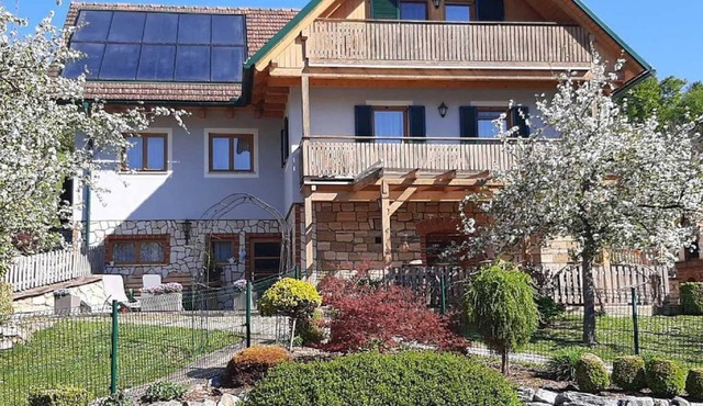 Ferienwohnung Sonnengruß - Ferienhaus Zotter in Mühldorf bei Feldbach