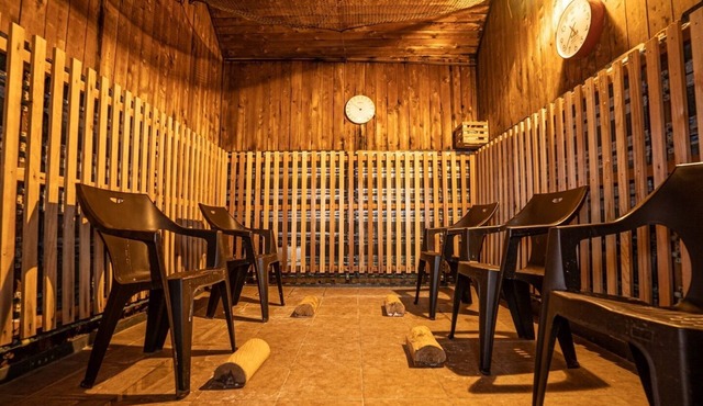 GroupJapanesestyle room for 4 people / Minamiuonuma Niigata in Minamiuonuma