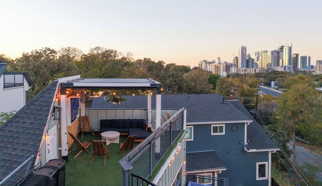 Huge Group Compound in the Heart of ATX in Austin