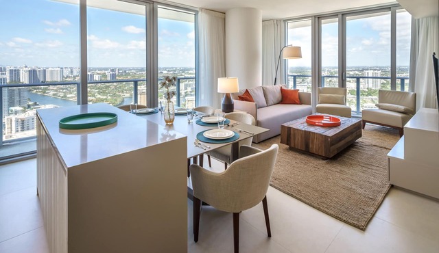 Incredible and Spacious Two Bedroom Beach Front Resort! in Hollywood