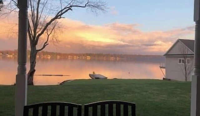 lakefront nature lodge room pet friendly #9 in Severn Bridge