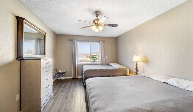 Lodge Sleep 16- Bachelor/Bachelorette Parties Welcome! in Lake Ozark