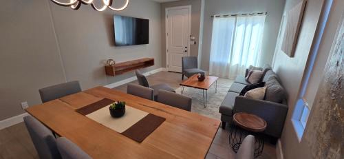 Lux Modern 3BR - 2BA Duplex Brand New Furnished in Brownsville