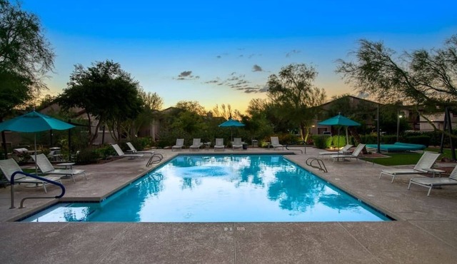 Modern 2-BR Condo near Kierland in Scottsdale
