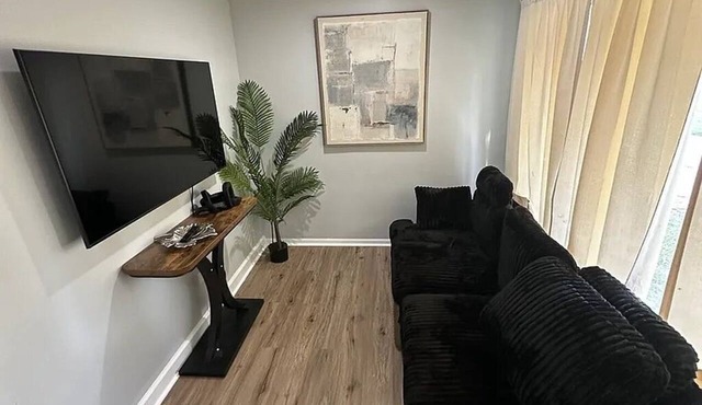 Modern 3BD 1BA house - Tinley Park in Tinley Park