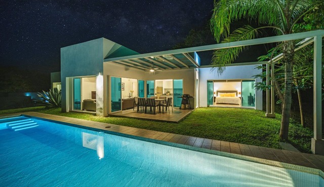 Modern Villa with Ocean view in Sámara