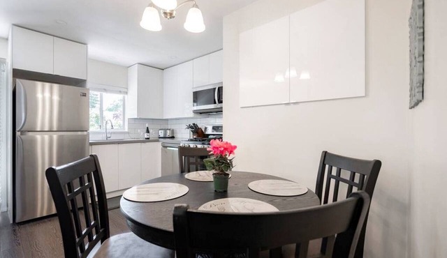 Newly Reno`d 2 bdrm Kitsilano Centrally Located in Vancouver