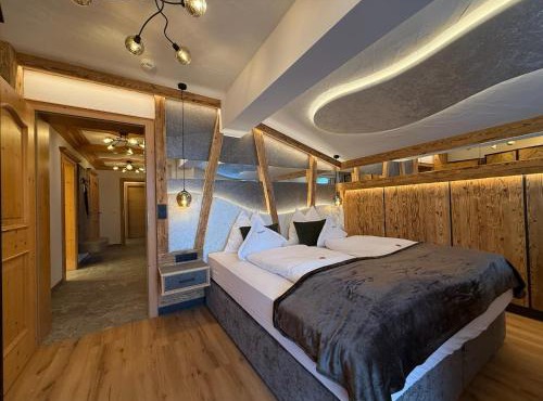 Oberlechtaler Hof Boutique Hotel in Holzgau