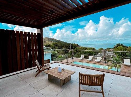 Penthouse Luxe avec Jacuzzi Privé et Piscine à Saint-Martin - FR-1-734-64