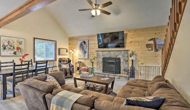 Private Tobyhanna Retreat with Ideal Location! in Tobyhanna