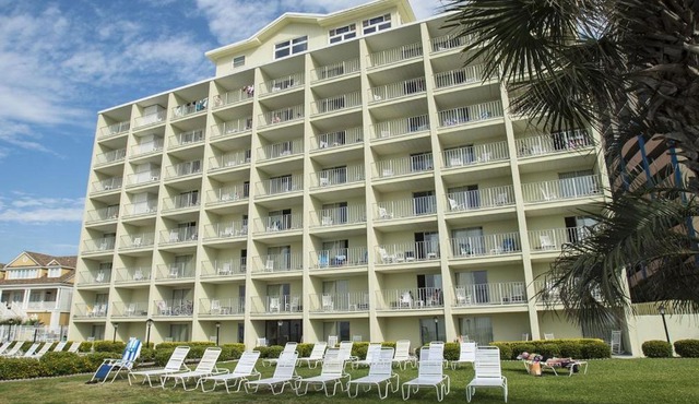 Quiet Yet Central Oceanfront Myrtle Beach Resort Condos in Myrtle Beach