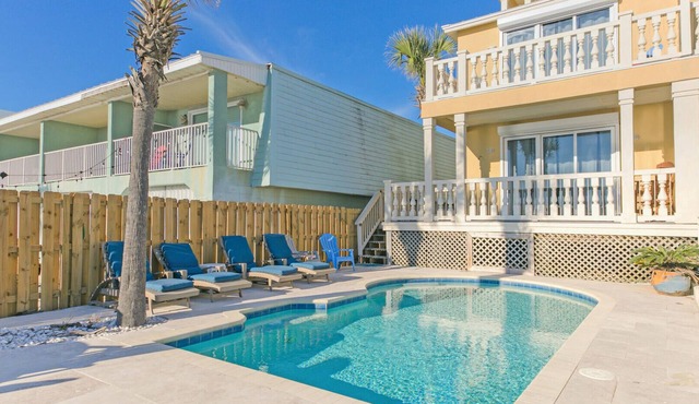 Sea Dreams - Amazing Beachfront 5 Bedroom Property with Gulf Front Private Pool in Panama City
