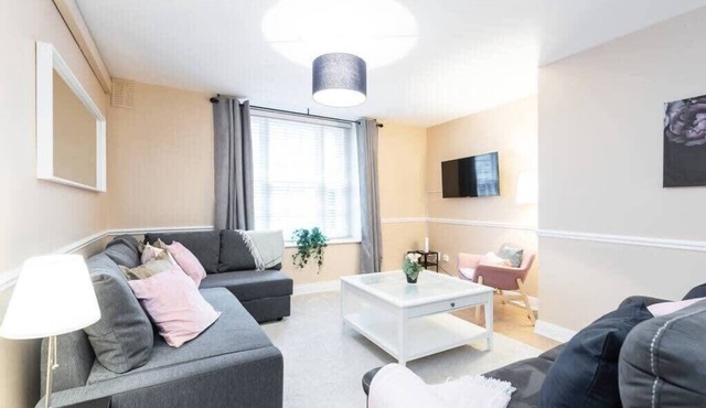 Spacious 2BED APT Citycentre Location FAST WIFI in Dublin 1