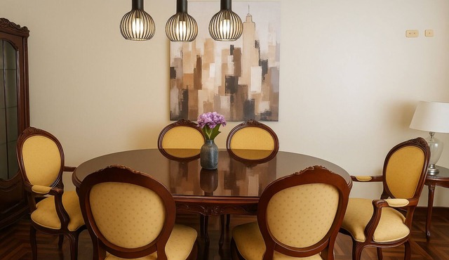 Spacious and centrally located apartment in Miraflores in Miraflores